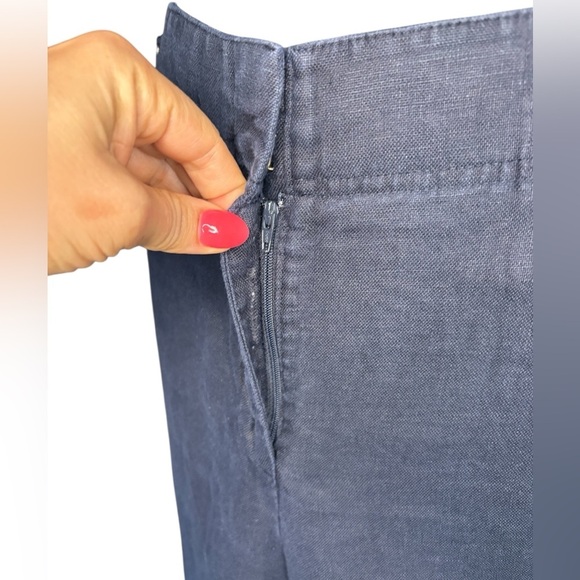 Ann Taylor LOFT
Blue Palazzo Sailor Pants
Women's Sz 2 Linen Wide Leg Pants - Picture 2 of 7